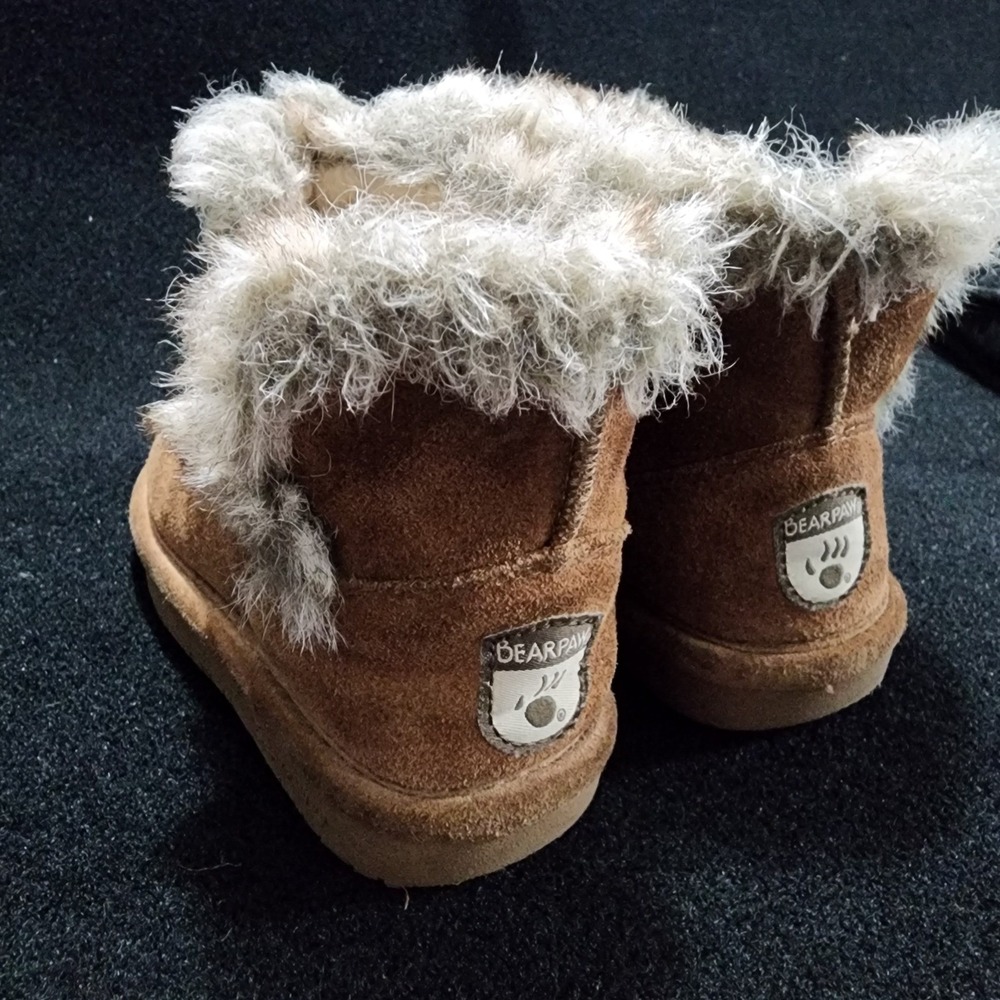 Bearpaw Toddler Hickory Brown Suede Faux Fur Trim Ankle Boots Size 12 US - Picture 8 of 9